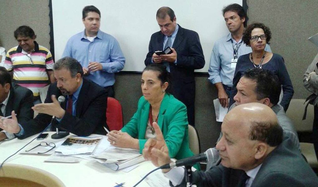 Ccj Aprecia Reforma Administrativa Do Pa O Brasil