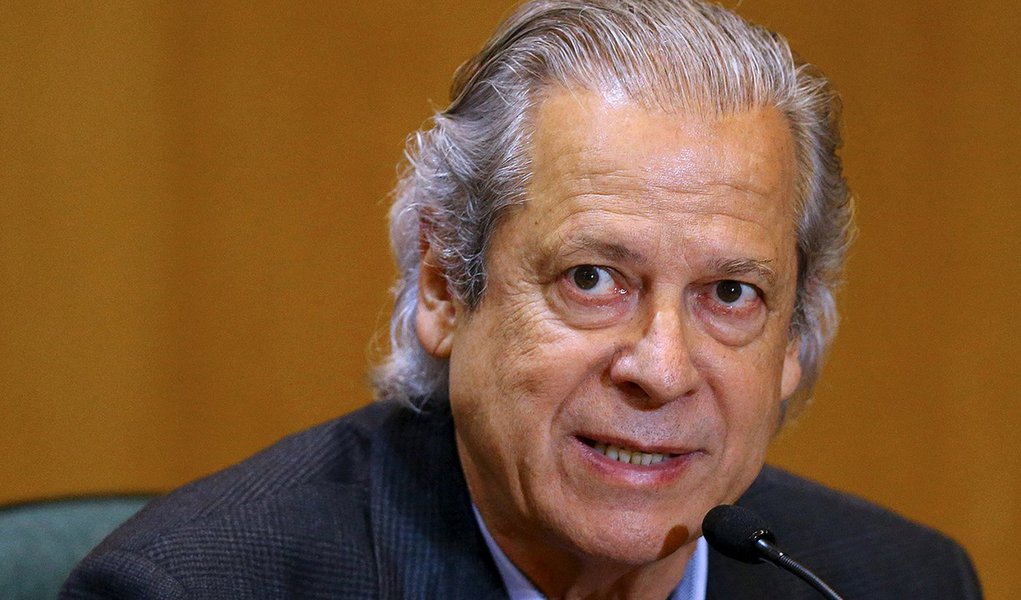 TRF 4 mantém pena de José Dirceu em 8 anos e 10 meses na Lava Jato