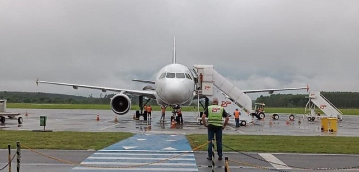 Base A Rea De Canoas Inicia Opera O Noturna De Voos Brasil