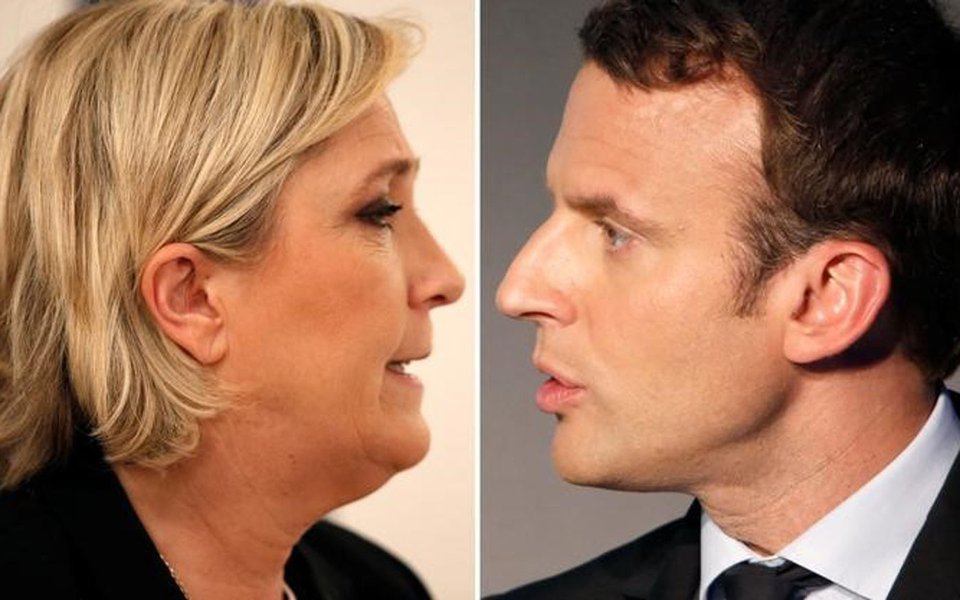 Os candidatos ao segundo turno da eleição presidencial da França Marine Le Pen e Emmanuel Macron. REUTERS/Charles Platiau