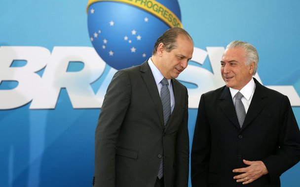 Brasília - O ministro da Saúde, Ricardo Barros e o presidente da República, Michel Temer anunciam, no Palácio do Planalto, ações de gestão na saúde pública (Antonio Cruz/Agência Brasil)