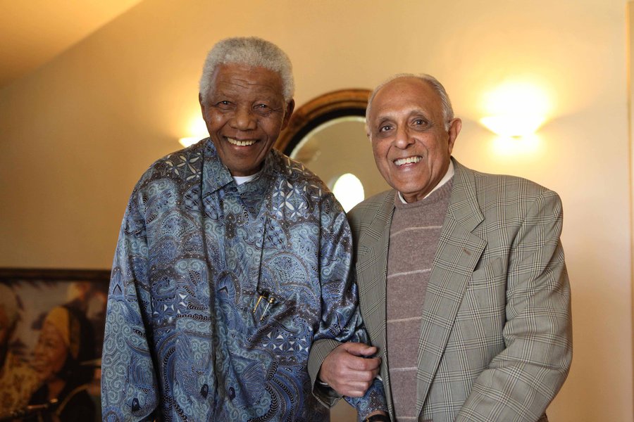 Ahmed Kathrada e Nelson Mandela