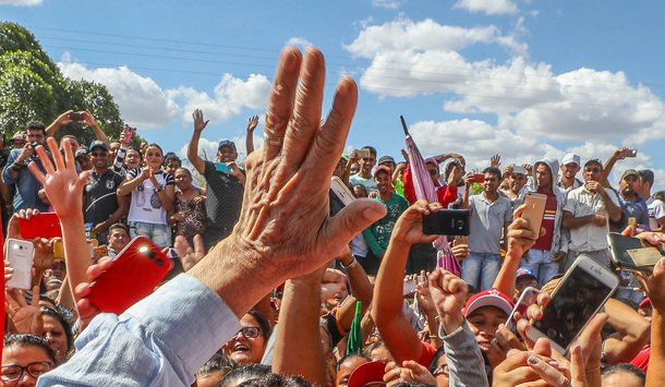 02 09 2017 N O ex presidente Luiz Inacio Lula da Silva e recebido em Marcolandia Piaui PI Brasil no Parque de geração de energia eólica de Marcolândia, no Piauí. Foto: Ricardo Stuckert