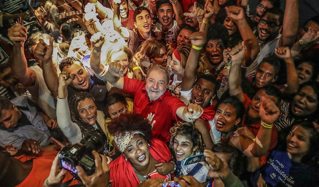 Ex-presidente Lula durante visita ao Museu Cais do Sertão, em Recife. Foto Ricardo Stuckert