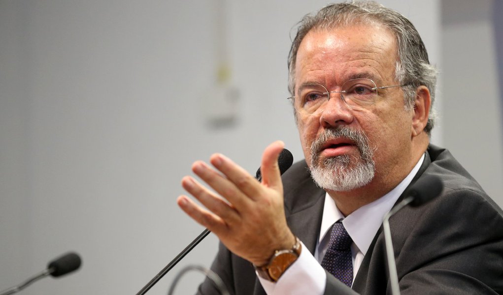Brasília - Ministro da Defesa, Raul Jungmann, fala na Comissão de Relações Exteriores e Defesa Nacional do Senado sobre as diretrizes e os programas da pasta (Antonio Cruz/Agência Brasil)