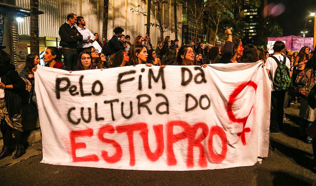 São Paulo 08/06/2016 2º ato Por Todas Elas na Avenida Paulista, contra o estupro. Foto Paulo Pinto/AGPT