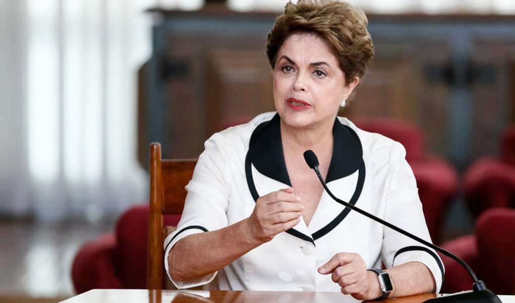 Brasília - DF, 02/09/2016. Presidenta Dilma Rousseff durante entrevista para agências internacionais no Palácio da Alvorada. Foto: Roberto Stuckert Filho/PR