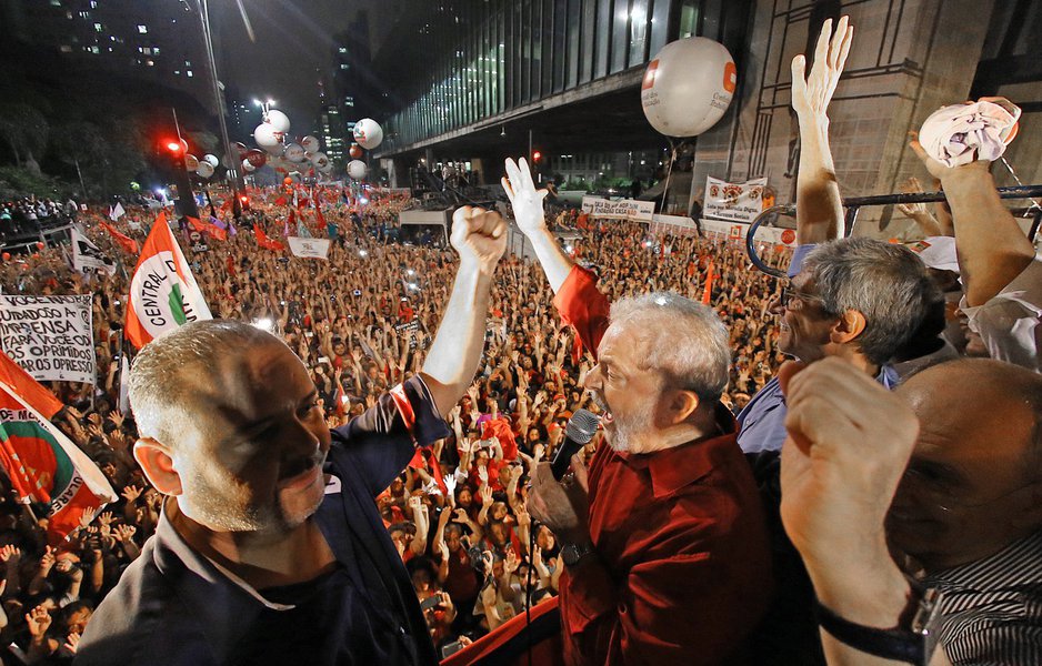 São Paulo- SP- Brasil- 18/03/2016- Ex-presidente Lula, durante ato de apoio ao governo Dilma Rousseff, na avenida Paulista. Foto: Ricardo Stuckert/ Instituto Lula