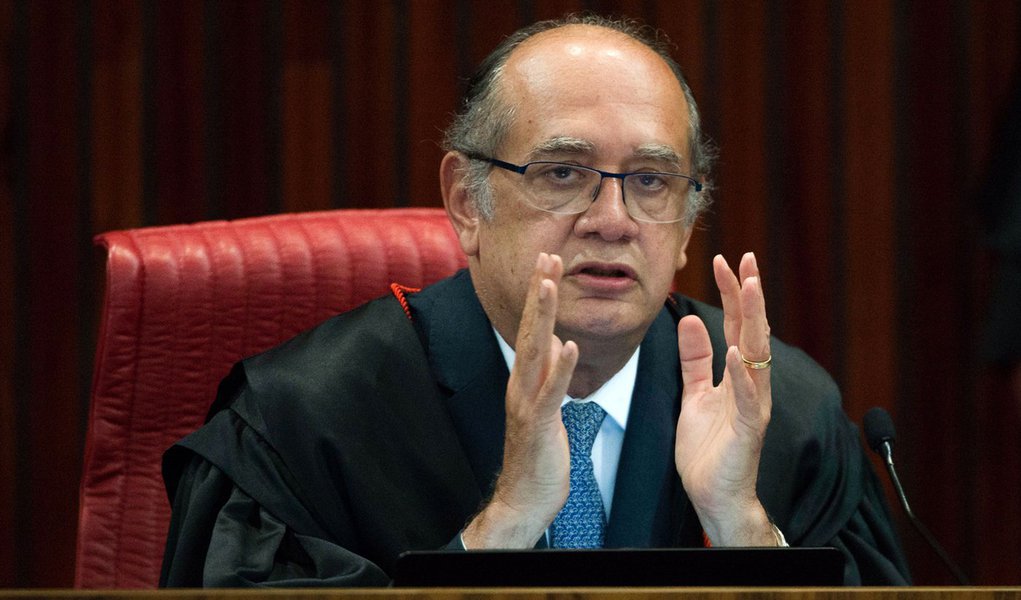 Bras�lia - O ministro Gilmar Mendes foi eleito hoje (7) o pr�ximo presidente do Tribunal Superior Eleitoral (TSE). Ele vai substituir o atual presidente, Dias Toffoli, a partir de maio (Jos� Cruz/Ag�ncia Brasil)