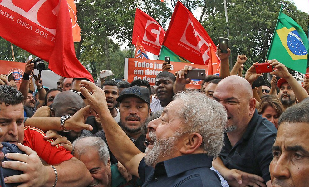 Jogos com palavras podem te ajudar a exercitar o português - Brasil 247