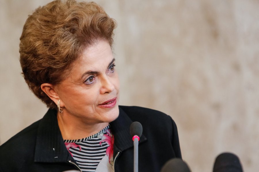Brasília - DF, 11/03/2016. Presidenta Dilma Rousseff fala à Imprensa. Roberto Stuckert Filho/PR