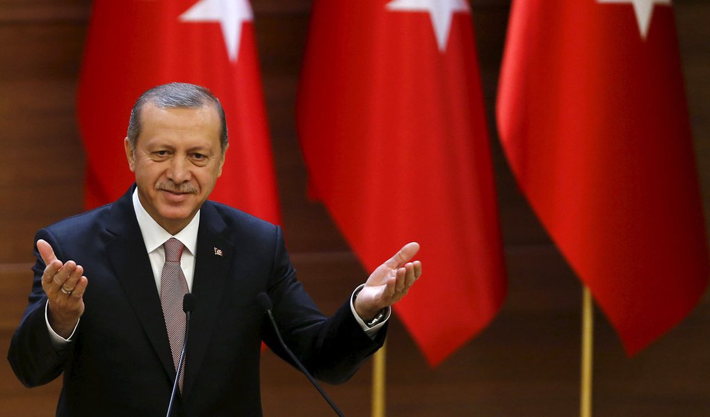 Presidente da Turquia, Tayyip Erdogan, durante evento em Ancara. 26/11/2015 REUTERS/Umit Bektas