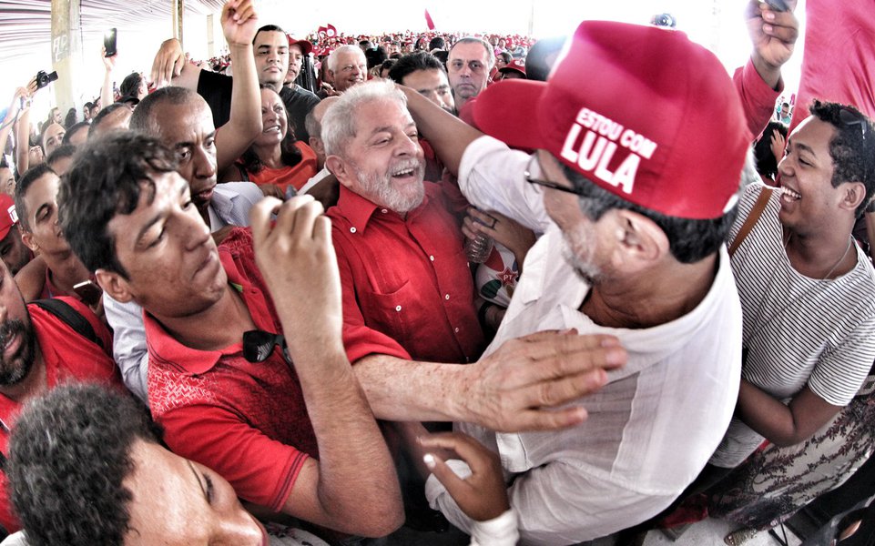 11/01/2017- Salvador- BA, Brasil- Lula participa do 29 Encontro Estadual do MST da Bahia. Foto: Felipe Araujo