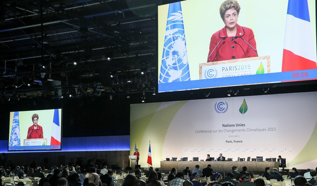 Paris - França, 30/11/2015. Presidenta Dilma Rousseff posa para foto oficial durante 21º Conferência das Partes da Convenção-Quadro das Nações Unidas sobre a Mudança do Clima – COP21. Foto: Roberto Stuckert Filho/PR