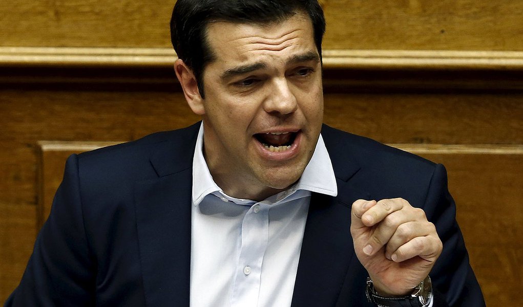 PremiÃª grego Tsipras faz discurso no Parlamento em Atenas. 28/6/2015. REUTERS/Alkis Konstantinidis