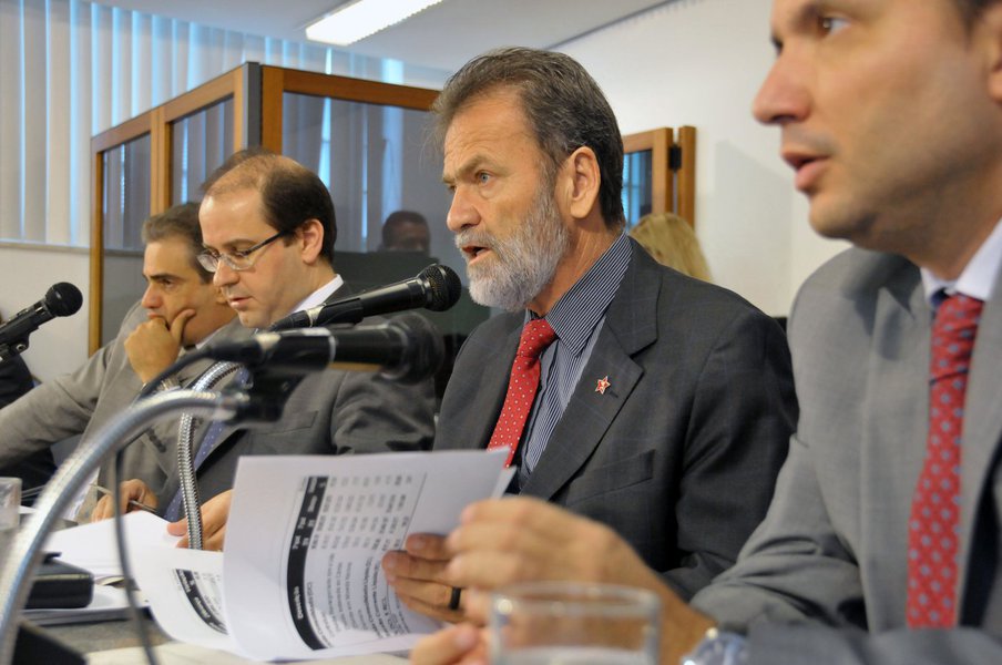 Felipe Atti� (deputado estadual PP/MG), Tiago Ulisses (deputado estadual PV/MG), Durval �ngelo (deputado estadual PT/MG), Arnaldo Silva (deputado estadual PR/MG)