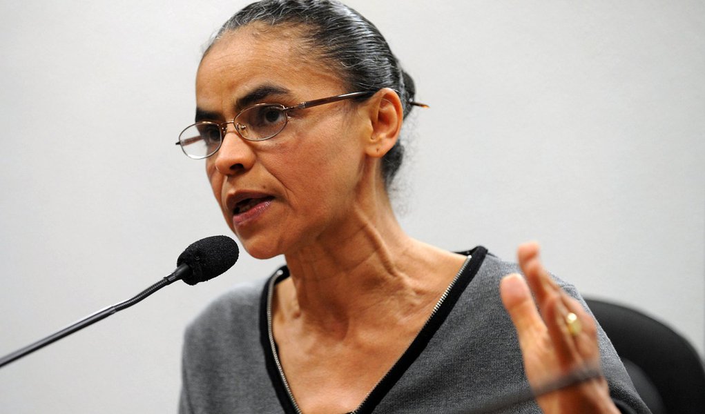 Bras�lia - senadora marina Silva durante coletiva onde criticou a proposta do C�digo Florestal relatada pelo deputado Alldo Rebelo
