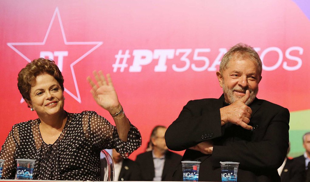 Com Dilma, Lula e Mujica, PT celebra 35 anos de fundação em BH Presidente Dilma, Lula, José Mujica e Pimentel foram ovacionados. Foto: Ricardo Stuckert / Instituto Lula