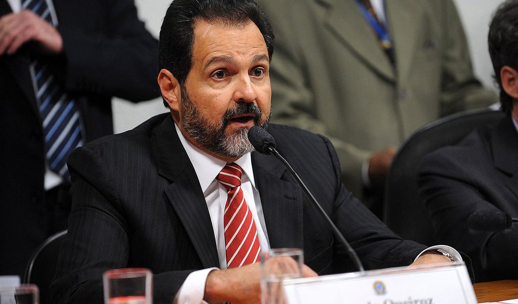 O governador do Distrito Federal,  Agnelo Queiroz, presta depoimento à Comissão Parlamentar Mista de Inquérito (CPMI) do Cachoeira