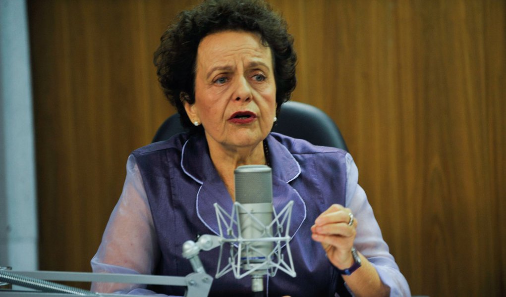 A ministra da Secretaria de PolÃ­ticas para as Mulheres, Eleonora Menicucci Ã© a entrevistada do programa Bom Dia, Ministro (Elza FiÃºza/AgÃªncia Brasil)