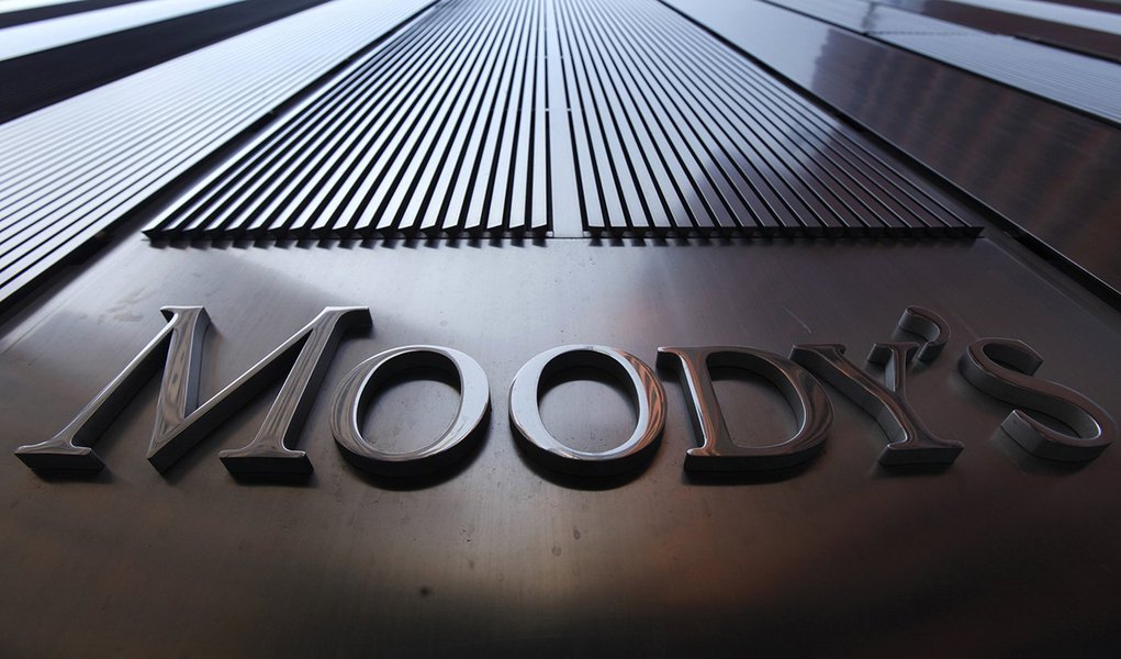 Moody's  
REUTERS/Mike Segar