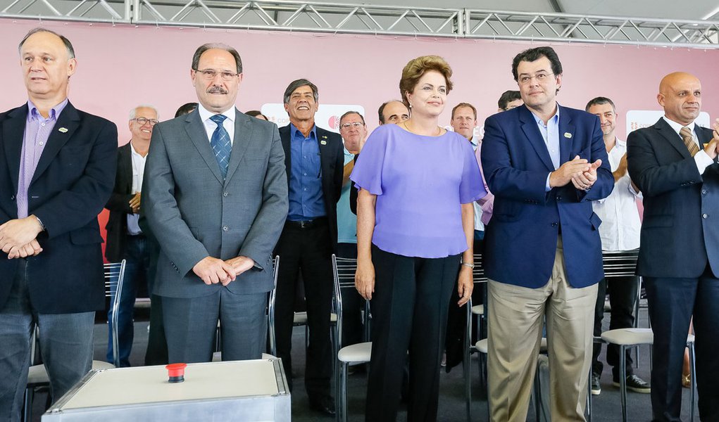 Santa Vitória do Palmar - RS, 27/02/2015. Presidenta Dilma Rousseff durante cerimônia de inauguração do parque eólico de Geribatu e do sistema de transmissão associado. Foto: Roberto Stuckert Filho/PR.