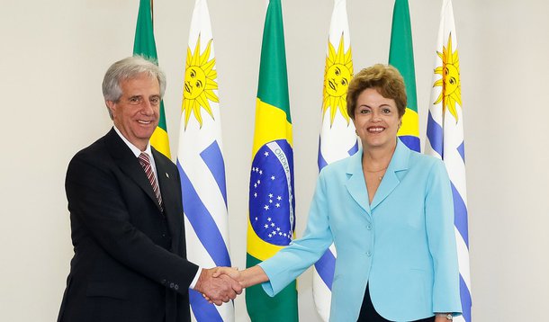 Brasília - DF, 21/05/2015. Presidenta Dilma Rousseff e o  Presidente da República Oriental do Uruguai, Tabaré Vázquez durante reunião privada. Foto: Roberto Stuckert Filho/PR.