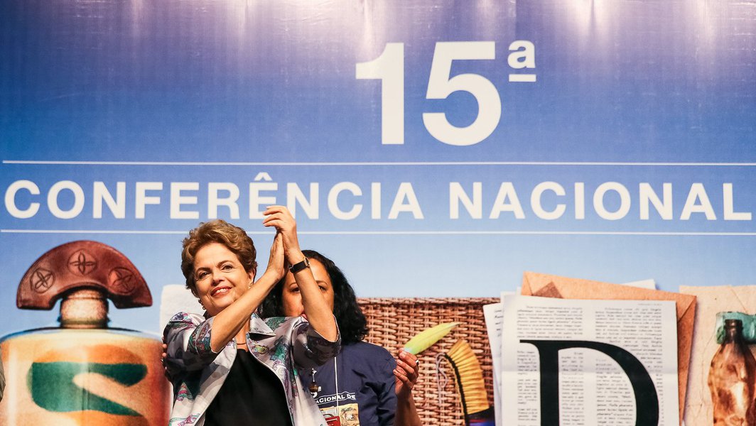 Brasília - DF, 04/12/2015. Presidenta Dilma Rousseff durante 15ª Conferência Nacional de Saúde. Foto: Roberto Stuckert Filho/PR