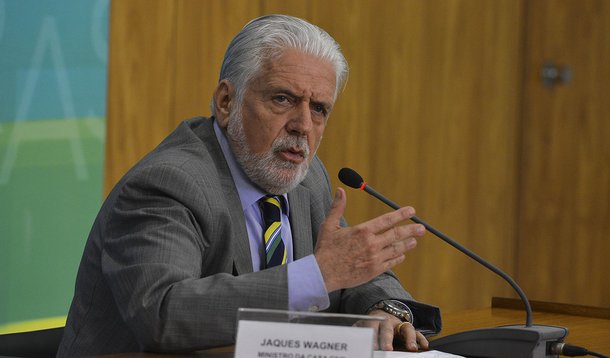 Brasília - Entrevista coletiva do ministro-chefe da Casa Civil, Jaques Wagner (Valter/Campanato/Agência Brasil)