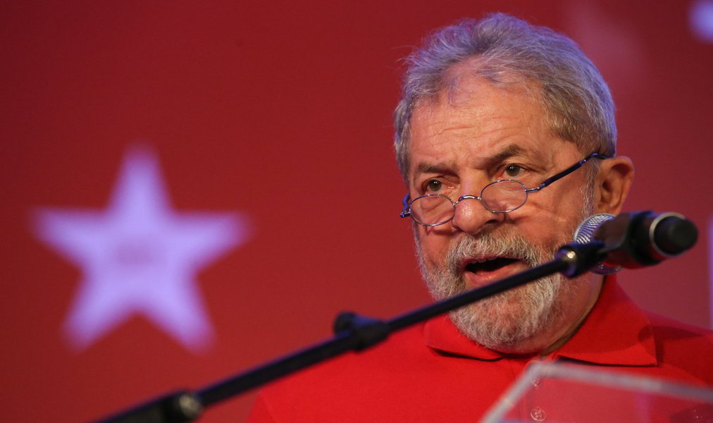 Brasília- DF 14-08-2015 Foto Lula Marques/Agência PT Ex-presidente Lula durante ato educação para todos.