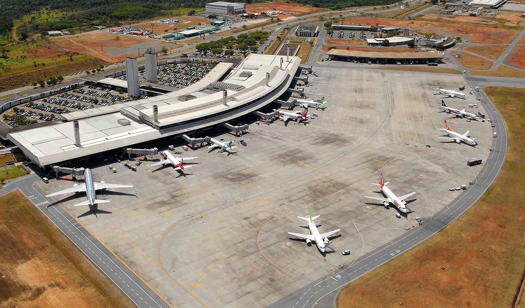 Aeroporto Internacional Presidente Tancredo Neves/ Confins. Data: 14-02-2011 Crédito: Lúcia Sebe/Secom MG
