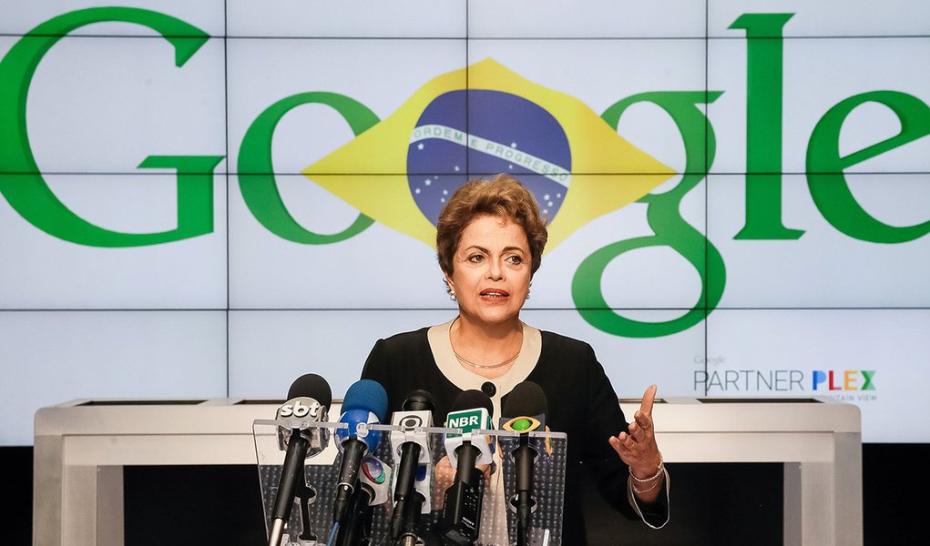 São Francisco - EUA, 01/07/2015. Presidenta Dilma Rousseff durante encontro com a senhora Janet Napolitano, presidemte da Universidade da Califórnia. Foto: Roberto Stuckert Filho/PR
