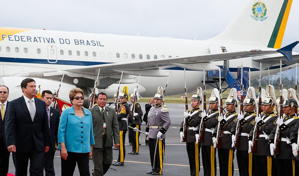 Quito - República do Equador. 04/12/2014. Presidenta Dilma Rousseff durante chegada a Quito/Equador. Foto: Roberto Stuckert Filho/PR