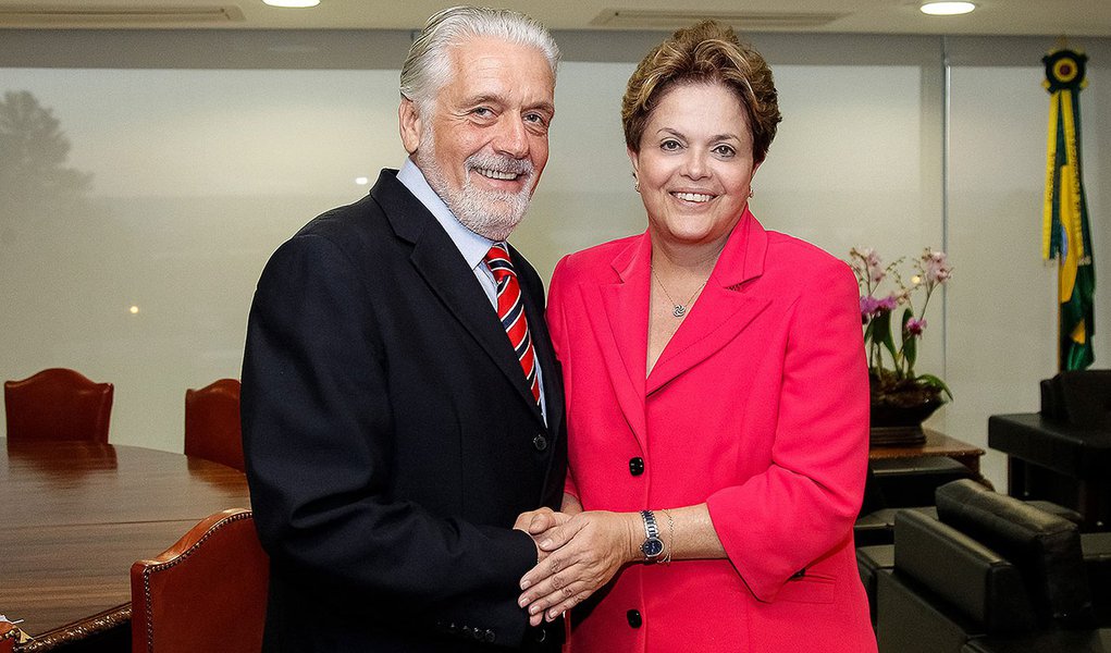 Brasília - DF, 31/07/2012. Presidenta Dilma Rousseff Jaques Wagner Governador do estado da Bahia no Palácio do Planalto. Foto: Roberto Stuckert Filho/PR.