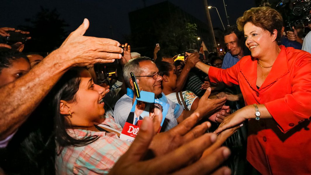Duque de Caxias - RJ, 19/09/2014. Dilma Rousseff durante ato público em Duque de Caxias. 