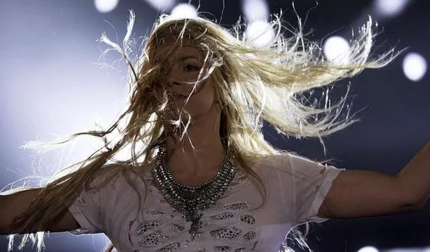 Muito além do show: Shakira e a força política da cultura latina