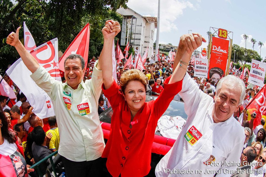 Salvador - BA, 09/10/2014. Dilma Rousseff durante a caminhada no Largo de Roma até a Colina Sagrada. 