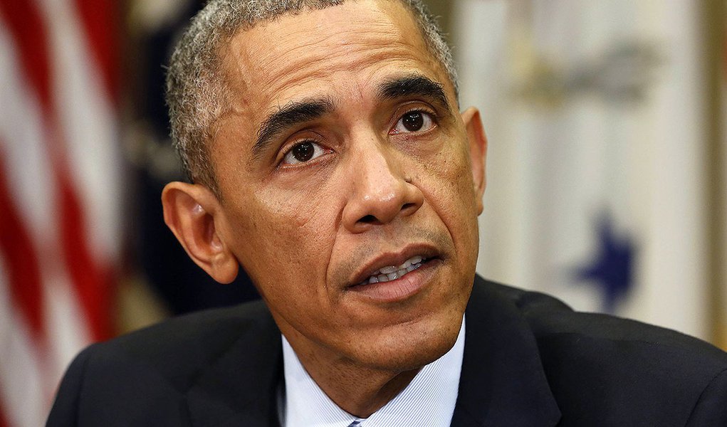 Presidente Barack Obama durante reuniÃ£o na Casa Branca, em 18 de novembro.       REUTERS/Larry Downing