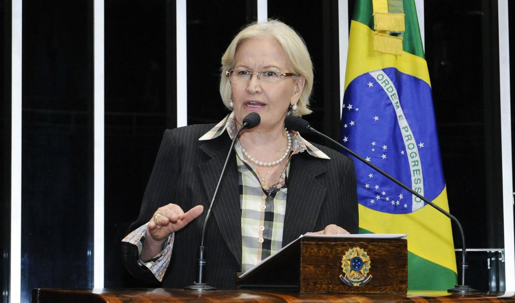 Senadora Ana Amélia (PP-RS) durante discussão do Projeto de Lei de Conversão 2/2014, que fixa nova norma de tributação de lucros de empresas controladas no exterior por matriz brasileira. O texto do projeto é proveniente da Medida Provisória (MP) 627/2013