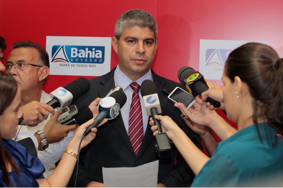 Secretaria de Seguran�a P�blica concede coletiva de imprensa sobre a greve da PM