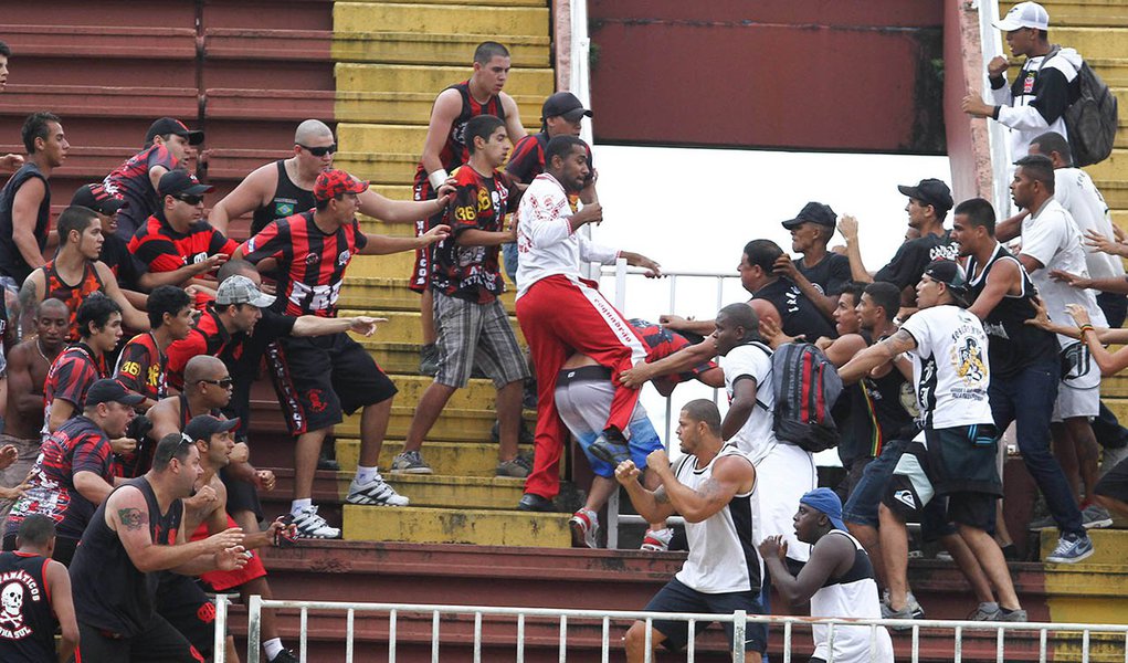 Torcedor do Vasco poderá assistir ao jogo contra o Athletico-PR no