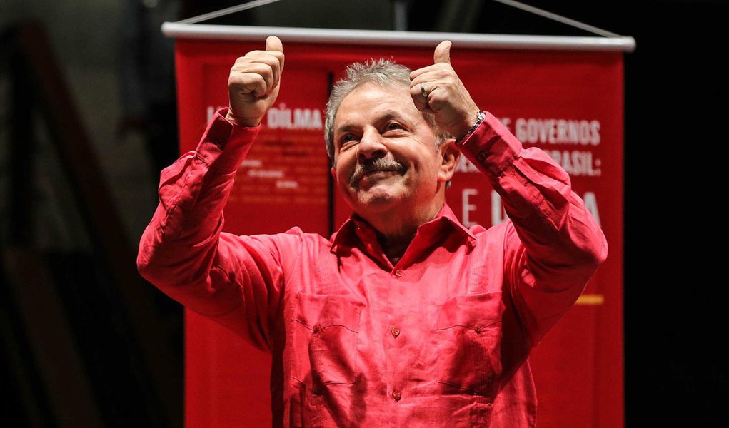 Lula: "Em 2014, estarei nas ruas 24 horas por dia"