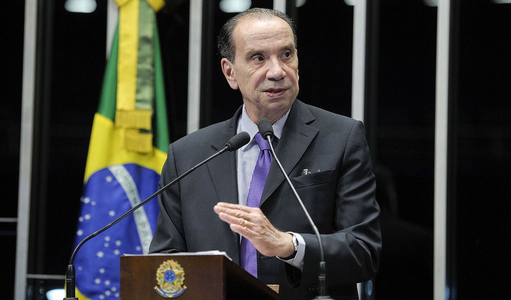 Em discurso na tribuna do Senado, senador Aloysio Nunes Ferreira (PSDB-SP)
