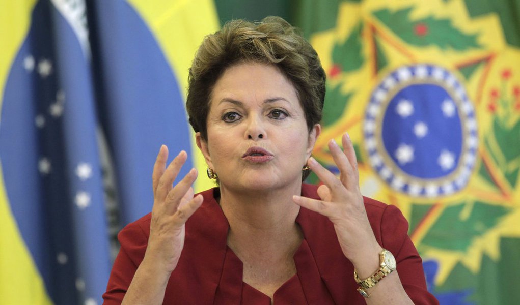 Janio elogia conduta de Dilma no caso Pasadena