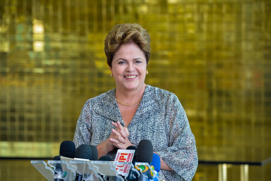 Brasília - DF, 19/09/2014. Dilma Rousseff durante a entrevista coletiva. Foto: Cadu Gomes/ Dilma 13
