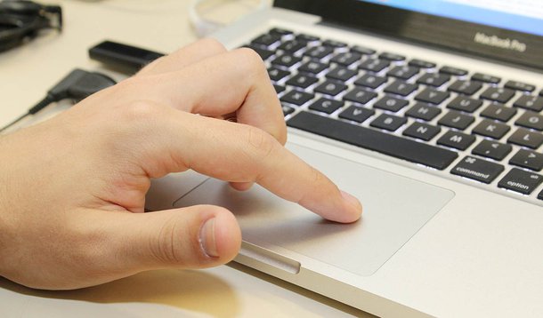 Fotógrafo
Marcos Santos
 / USP Imagens

 Palavras chave computador, computadores, informação, internet, navegar, Tecnologia