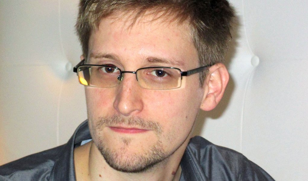 Snowden teria lote de documentos apocalípticos