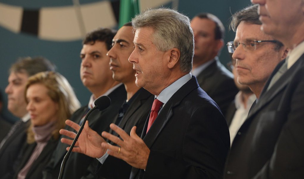  Rodrigo Rollemberg, governador eleito do DF, anuncia os nomes dos futuros secretários de seu governo (Elza Fiúza/Agência Brasil)