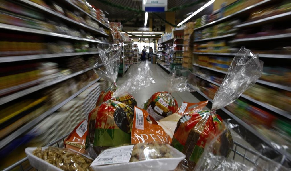 Inflação sobe 0,15% em prévia de março