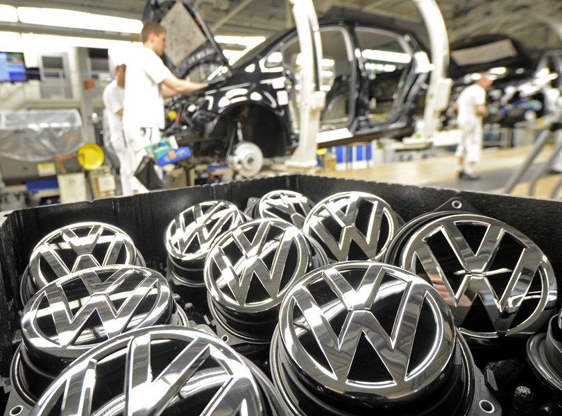 Volkswagen diz que investimento em veículos elétricos pode afetar rentabilidade (Foto: FABIAN BIMMER) Volkswagen diz que investimento em veículos elétricos pode afetar rentabilidade
